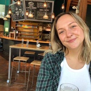 Meet your Posher, Danika